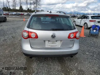 2008 Volkswagen Passat VR6 with VIN WVWRU73C28E160258, listed as a Copart auction lot 49671525 with 97,181 mi miles and Salvage title. Bid and sale history available at DreamBid. Image 6.