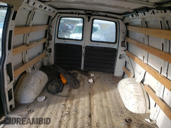 2019 GMC Savana Cargo z VIN 1GTW7AFG4K1335887, wystawiony jako Copart lot #88017165 z przebiegiem Nie podano mil oraz Szkody całkowita. Historia ofert i sprzedaży dostępna na DreamBid. Obrazek 10.