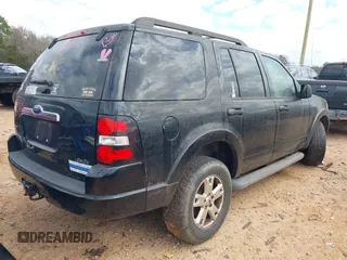 2010 Ford Explorer XLT with VIN 1FMEU7DE3AUA19513, listed as a IAAI auction lot 41787455 with 224,906 mi miles. Bid and sale history available at carsss.com. Image 4.