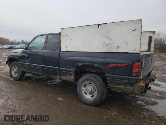 1997 Dodge Ram 2500 with VIN 3B7KC23Z5VG725277, listed as a Copart auction lot 44915535 with 149,293 mi miles and Salvage Title. Bid and sale history available at carsss.com. Image 2.