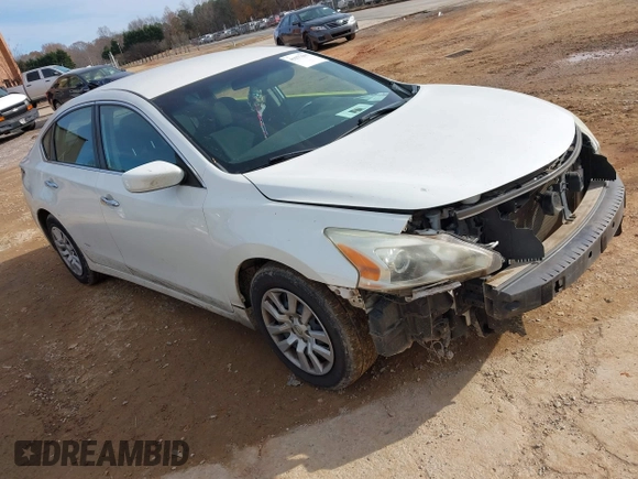 2015 Nissan Altima SV with VIN 1N4AL3AP1FC164170, listed as a IAAI auction lot 41077697 with 189,143 mi miles and . Bid and sale history available at DreamBid. Image 1.