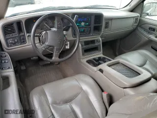 2005 Chevrolet Silverado 1500 LT with VIN 2GCEC19TX51315044, listed as a Copart auction lot 43703545 with 306,084 mi miles and Salvage Title. Bid and sale history available at carsss.com. Image 8.