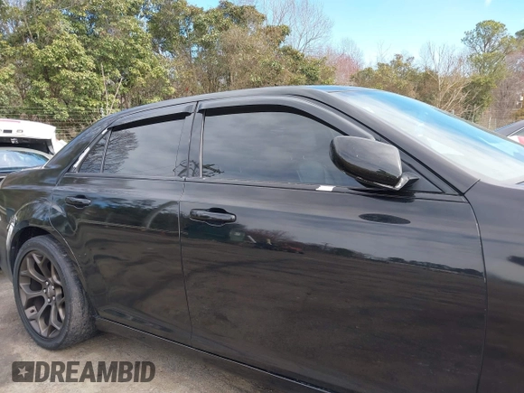 2013 Chrysler 300 C with VIN 2C3CCAKT6DH712441, listed as a IAAI auction lot 41695261 with 182,314 mi miles and . Bid and sale history available at carsss.com. Image 13.