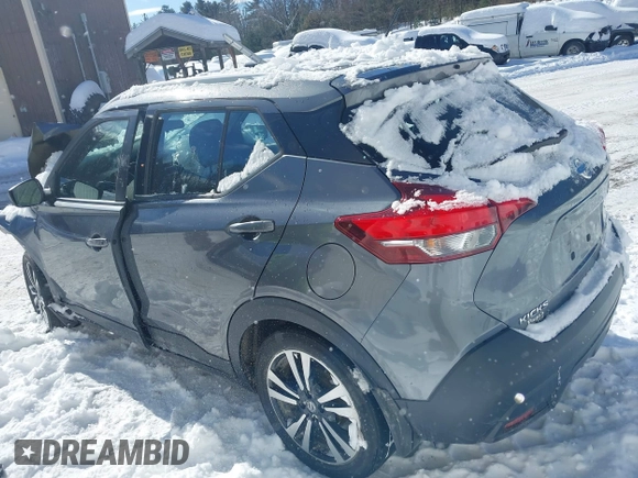 2019 Nissan Kicks SV with VIN 3N1CP5CU3KL544005, listed as a IAAI auction lot 41614091 with 38,356 mi miles. Bid and sale history available at carsss.com. Image 3.