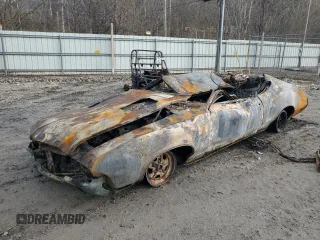 1972 Oldsmobile Cutlass with VIN 3G87H2R102297, listed as a Copart auction lot 85957834 with Not Provided miles and Non Repairable. Bid and sale history available at DreamBid. Image 1.