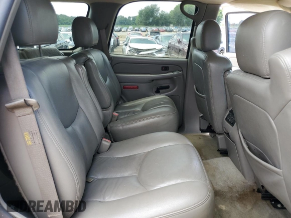 2004 Chevrolet Tahoe LT with VIN 1GNEC13Z24R318935, listed as a Copart auction lot 62464035 with 264,129 mi miles and Clean title. Bid and sale history available at DreamBid. Image 11.