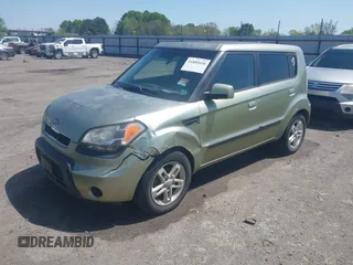 2010 Kia Soul + with VIN KNDJT2A20A7138511, listed as a IAAI auction lot 41884456 with 259,424 mi miles and . Bid and sale history available at DreamBid. Image 2.