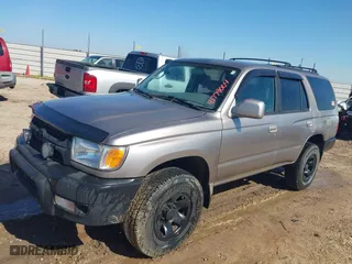 2001 Toyota 4Runner SR5 with VIN JT3GN86R810199292, listed as a IAAI auction lot 41779004 with 247,047 mi miles. Bid and sale history available at carsss.com. Image 2.