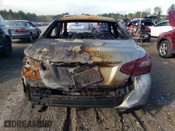 2017 Nissan Altima S z VIN 1N4AL3AP3HN321690, wystawiony jako Copart lot #53532975 z przebiegiem Nie podano mil oraz Szkoda całkowita • Salvage title. Historia ofert i sprzedaży dostępna na DreamBid. Obrazek 6.