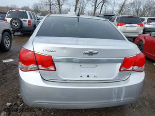 2013 Chevrolet Cruze LS with VIN 1G1PA5SH2D7243942, listed as a IAAI auction lot 41651301 with 147,151 mi miles. Bid and sale history available at carsss.com. Image 17.