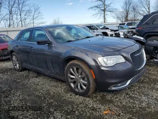 2015 Chrysler 300 Limited with VIN 2C3CCARG2FH803363, listed as a Copart auction lot 44330015 with 98,261 mi miles and Salvage Title. Bid and sale history available at carsss.com. Image 4.