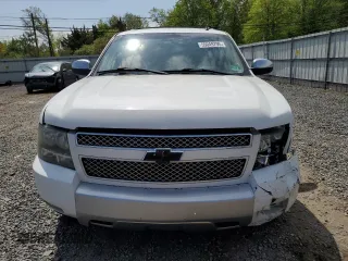 2008 Chevrolet Tahoe 3LT z VIN 1GNFK13068R145029, wystawiony jako Copart lot #55049795 z przebiegiem 167 835 mil mil oraz Szkoda całkowita • Salvage title. Historia ofert i sprzedaży dostępna na DreamBid. Obrazek 5.