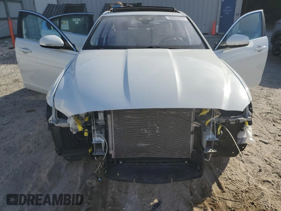 2019 Jaguar XE 20d Premium with VIN SAJAJ4FN5KCP47754, listed as a Copart auction lot 76053573 with 55,408 mi miles. Bid and sale history available at carsss.com. Image 12.