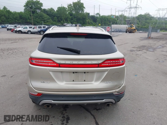 2017 Lincoln MKC Reserve z VIN 5LMCJ3D93HUL57805, wystawiony jako IAAI lot #42425633 z przebiegiem 40 010 mil mil oraz . Historia ofert i sprzedaży dostępna na DreamBid. Obrazek 16.
