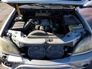 2001 Mercedes-Benz M 320/430/500 z VIN 4JGAB54E91A274807, wystawiony jako Copart lot #50099165 z przebiegiem 250 220 mil mil oraz Szkoda całkowita • Salvage title. Historia ofert i sprzedaży dostępna na DreamBid. Obrazek 13.