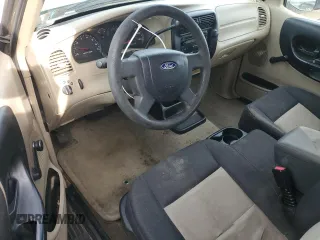 2005 Ford Ranger XL z VIN 1FTYR14U45PA11478, wystawiony jako Copart lot #58513715 z przebiegiem 174 545 mil mil oraz Czysty tytuł • Clean title. Historia ofert i sprzedaży dostępna na DreamBid. Obrazek 8.