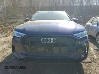 2021 Audi e-tron Prestige z VIN WA1VAAGEXMB028077, wystawiony jako Copart lot #51068735 z przebiegiem 36 998 mil mil oraz Szkody całkowita. Historia ofert i sprzedaży dostępna na DreamBid. Obrazek 5.