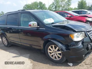 2008 Chrysler Town & Country Touring с VIN 2A8HR54P38R133357, выставлен на аукционе IAAI как лот 42514872 с пробегом 159 240 миль миль и . История ставок и продаж доступна на DreamBid. Изображение 13.