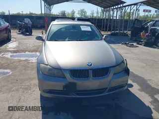2008 BMW 3 Series 335i z VIN WBAVB77568NH78845, wystawiony jako IAAI lot #42060251 z przebiegiem 221 455 mil mil oraz . Historia ofert i sprzedaży dostępna na DreamBid. Obrazek 12.