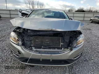 2016 Volvo V60 T5 Drive-E Premier with VIN YV140MEK0G1294887, listed as a Copart auction lot 82154443 with 85,710 mi miles. Bid and sale history available at carsss.com. Image 5.