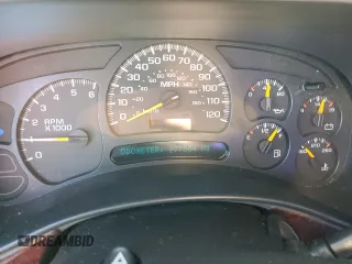 2004 Chevrolet Silverado 1500 Work Truck with VIN 1GCEC19V74E395837, listed as a Copart auction lot 82955004 with 277,584 mi miles and Salvage Title. Bid and sale history available at carsss.com. Image 8.