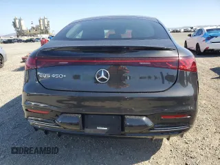 2022 Mercedes-Benz EQS 450+ z VIN W1KCG2DB2NA014795, wystawiony jako Copart lot #57669685 z przebiegiem Nie podano mil oraz Szkoda całkowita • Salvage title. Historia ofert i sprzedaży dostępna na DreamBid. Obrazek 6.