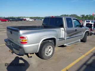2002 GMC Sierra 1500 SLE with VIN 2GTEC19T721257163, listed as a IAAI auction lot 42049468 with 274,249 mi miles and . Bid and sale history available at DreamBid. Image 4.