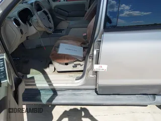 2006 Ford Explorer XLT z VIN 1FMEU73E76UB17775, wystawiony jako IAAI lot #42257304 z przebiegiem Nie podano mil oraz . Historia ofert i sprzedaży dostępna na DreamBid. Obrazek 6.