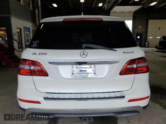 2015 Mercedes-Benz M 350 z VIN 4JGDA5HB1FA480792, wystawiony jako Copart lot #58862055 z przebiegiem 149 190 mil mil oraz Szkoda całkowita • Salvage title. Historia ofert i sprzedaży dostępna na DreamBid. Obrazek 6.
