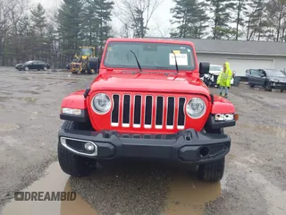 2020 Jeep Wrangler Unlimited Sahara with VIN 1C4HJXEN3LW232316, listed as a IAAI auction lot 42009794 with 35,535 mi miles. Bid and sale history available at carsss.com. Image 13.