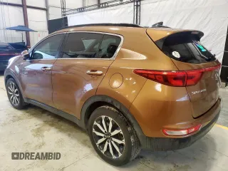 2018 Kia Sportage EX z VIN KNDPN3AC9J7359821, wystawiony jako Copart lot #60549715 z przebiegiem 88 601 mil mil oraz Czysty tytuł • Clean title. Historia ofert i sprzedaży dostępna na DreamBid. Obrazek 2.