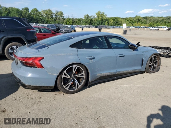 2022 Audi e-tron GT Premium Plus z VIN WAUCJBFW2N7004693, wystawiony jako Copart lot #68906384 z przebiegiem Nie podano mil oraz Szkody całkowita. Historia ofert i sprzedaży dostępna na DreamBid. Obrazek 3.