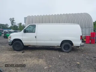 2012 Ford Econoline Cargo Commercial z VIN 1FTNE2EL2CDB16707, wystawiony jako IAAI lot #42358039 z przebiegiem 250 186 mil mil oraz . Historia ofert i sprzedaży dostępna na DreamBid. Obrazek 14.