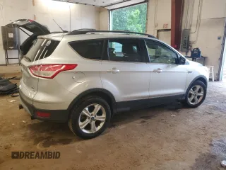 2013 Ford Escape SE z VIN 1FMCU9G90DUA34122, wystawiony jako Copart lot #60875735 z przebiegiem 174 118 mil mil oraz Szkoda całkowita • Salvage title. Historia ofert i sprzedaży dostępna na DreamBid. Obrazek 3.