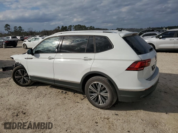 2024 Volkswagen Tiguan z VIN 3VVTB7AXXRM208006, wystawiony jako Copart lot #44222715 z przebiegiem 1 904 mil mil oraz Szkoda całkowita • Salvage title. Historia ofert i sprzedaży dostępna na DreamBid. Obrazek 2.