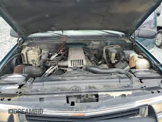 1995 Chevrolet Suburban with VIN 1GNGK16FXSJ380916, listed as a Copart auction lot 57666685 with 269,323 mi miles and Salvage title. Bid and sale history available at DreamBid. Image 12.
