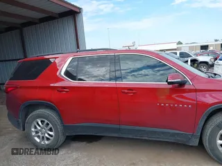 2019 Chevrolet Traverse LT Cloth with VIN 1GNERGKW9KJ259919, listed as a IAAI auction lot 40402725 with 114,645 mi miles. Bid and sale history available at carsss.com. Image 13.