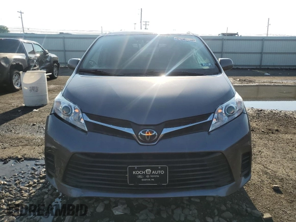 2018 Toyota Sienna LE with VIN 5TDJZ3DC3JS203625, listed as a Copart auction lot 61287235 with 98,183 mi miles and Salvage title. Bid and sale history available at DreamBid. Image 5.