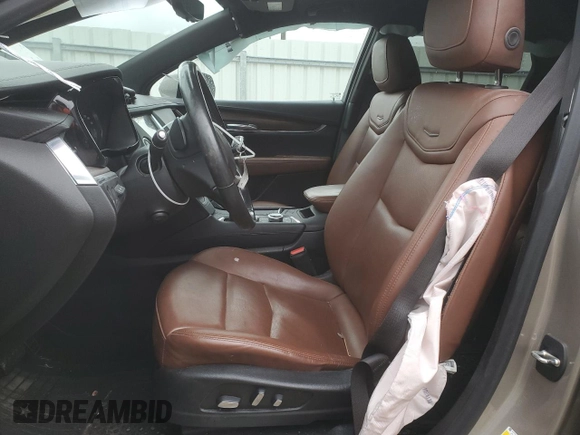 2022 Cadillac XT5 FWD Premium Luxury with VIN 1GYKNCRS1NZ117079, listed as a Copart auction lot 41448805 with 17,552 mi miles and Salvage title. Bid and sale history available at DreamBid. Image 7.