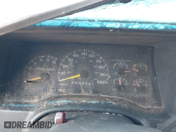 1999 GMC Suburban with VIN 1GDFK16R0XJ728255, listed as a IAAI auction lot 42230595 with Not provided miles and . Bid and sale history available at DreamBid. Image 7.
