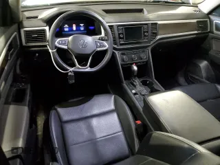 2022 Volkswagen Atlas SE z VIN 1V2LP2CA2NC516728, wystawiony jako Copart lot #41972145 z przebiegiem 61 728 mil mil oraz Szkoda całkowita • Salvage title. Historia ofert i sprzedaży dostępna na DreamBid. Obrazek 8.