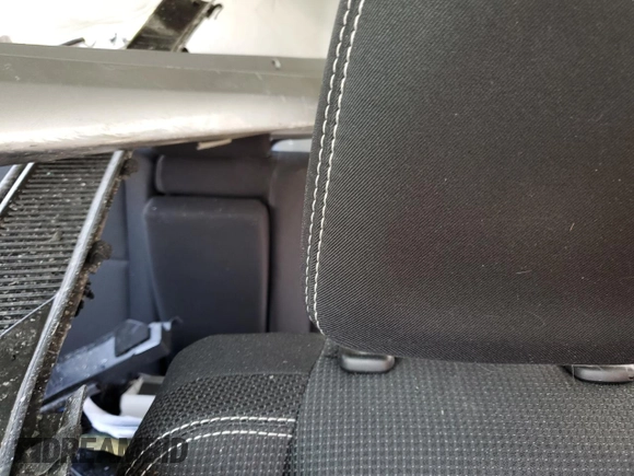 2018 Toyota RAV4 XLE z VIN 2T3RFREV5JW767239, wystawiony jako Copart lot #53781833 z przebiegiem Nie podano mil oraz Szkoda całkowita • Salvage title. Historia ofert i sprzedaży dostępna na DreamBid. Obrazek 10.