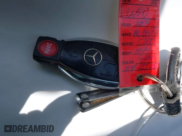 2009 Mercedes-Benz C 300 Sport z VIN WDDGF81X89R061439, wystawiony jako IAAI lot #42177083 z przebiegiem 195 633 mil mil oraz . Historia ofert i sprzedaży dostępna na DreamBid. Obrazek 11.