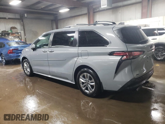 2022 Toyota Sienna XLE Woodland Edition with VIN 5TDASKFC9NS042151, listed as a Copart auction lot 48569555 with 55,656 mi miles and Salvage Title. Bid and sale history available at carsss.com. Image 2.