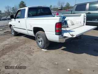 1998 Dodge 1500 with VIN 1B7HC13Y5WJ259541, listed as a IAAI auction lot 41758725 with Not Provided miles. Bid and sale history available at carsss.com. Image 3.