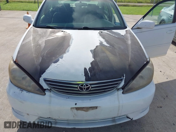 2005 Toyota Camry LE z VIN 4T1BE30K65U568049, wystawiony jako IAAI lot #42453538 z przebiegiem 182 375 mil mil oraz . Historia ofert i sprzedaży dostępna na DreamBid. Obrazek 6.