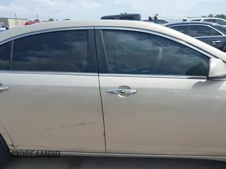 2009 Saturn Aura XR z VIN 1G8ZV57B99F234901, wystawiony jako IAAI lot #42148489 z przebiegiem Nie podano mil oraz . Historia ofert i sprzedaży dostępna na DreamBid. Obrazek 13.