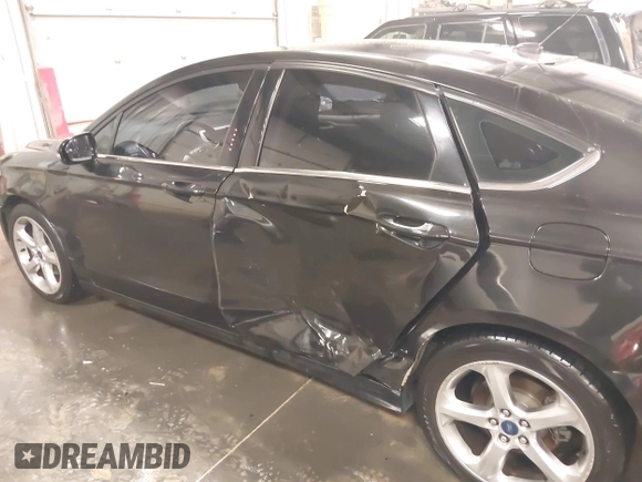 2015 Ford Fusion SE with VIN 3FA6P0H93FR171381, listed as a IAAI auction lot 41169278 with 145,897 mi miles. Bid and sale history available at carsss.com. Image 6.
