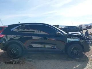 2022 Ford Escape SE z VIN 1FMCU9G68NUA63682, wystawiony jako IAAI lot #40468213 z przebiegiem 52 278 mil mil oraz . Historia ofert i sprzedaży dostępna na DreamBid. Obrazek 14.
