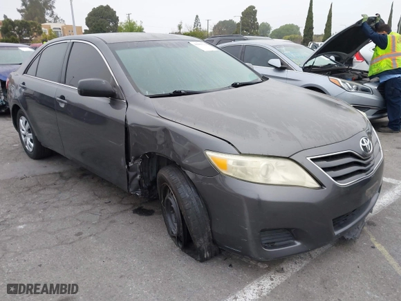 2011 Toyota Camry LE with VIN 4T4BF3EK6BR119980, listed as a IAAI auction lot 41885521 with 113,697 mi miles. Bid and sale history available at carsss.com. Image 1.